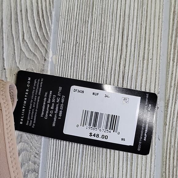 Bali Smoothing Nude Convertible Straps Bra Womens Size 34C NWT - Picture 3 of 9